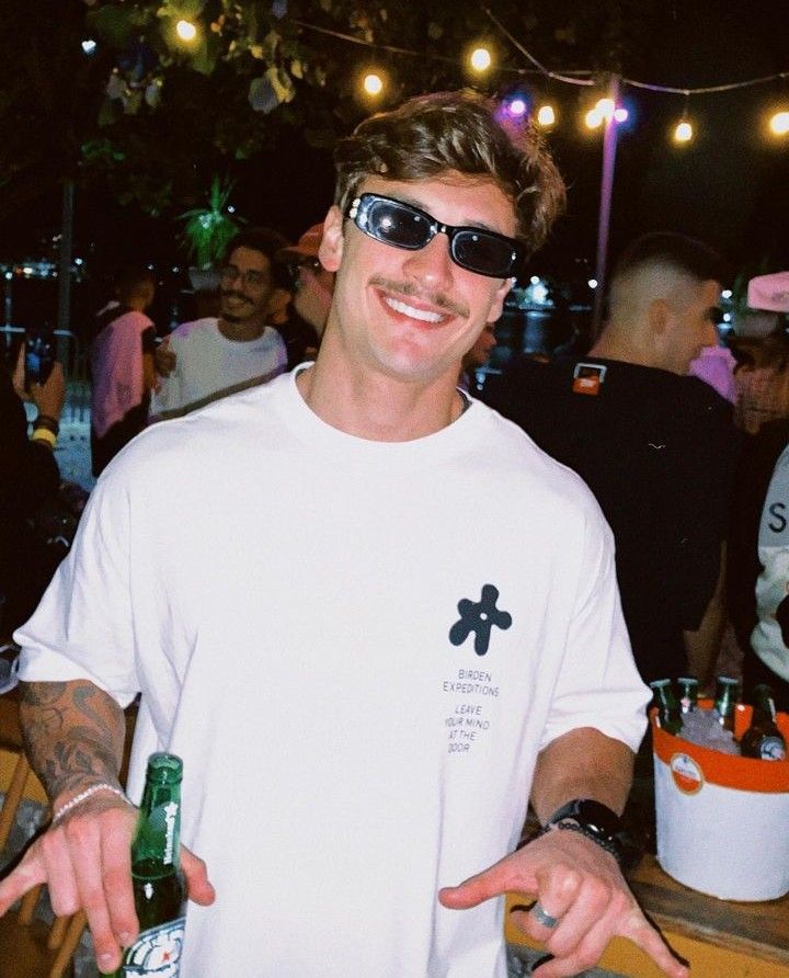 Henrique D.